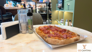 Пинса Романа с прошуто в Co Cantina