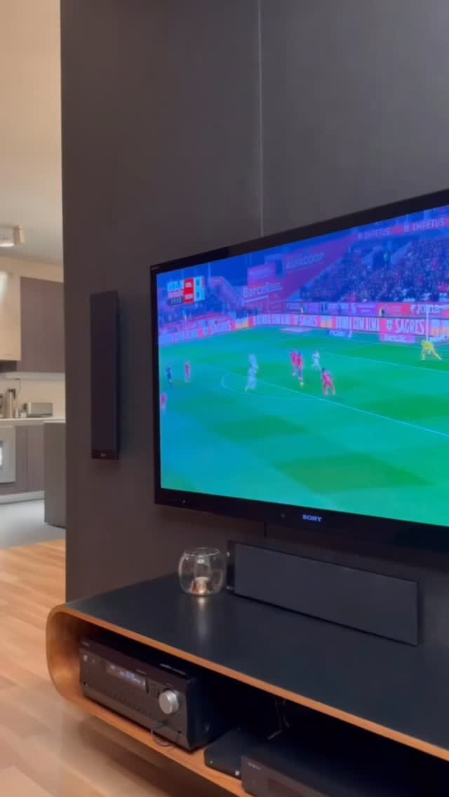 Instagram post from pinsaromanabg. This post is in position 4.